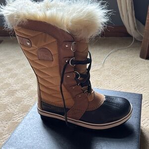 NEW Sorel Youth Tofino II WP, Curry, Elk, Winter Boots, Size 6
